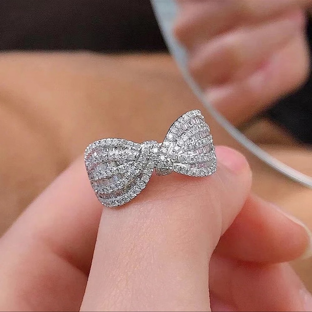 Bow Shape Ring